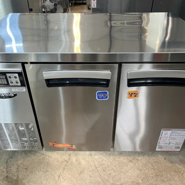 라셀르 테이블냉장냉동고 1200 간냉식 중고 업소용 LT-1224RF 제품 사진