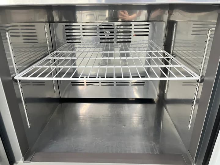 스타리온 테이블냉장냉동고 1500 간냉식 중고 상품 사진 4