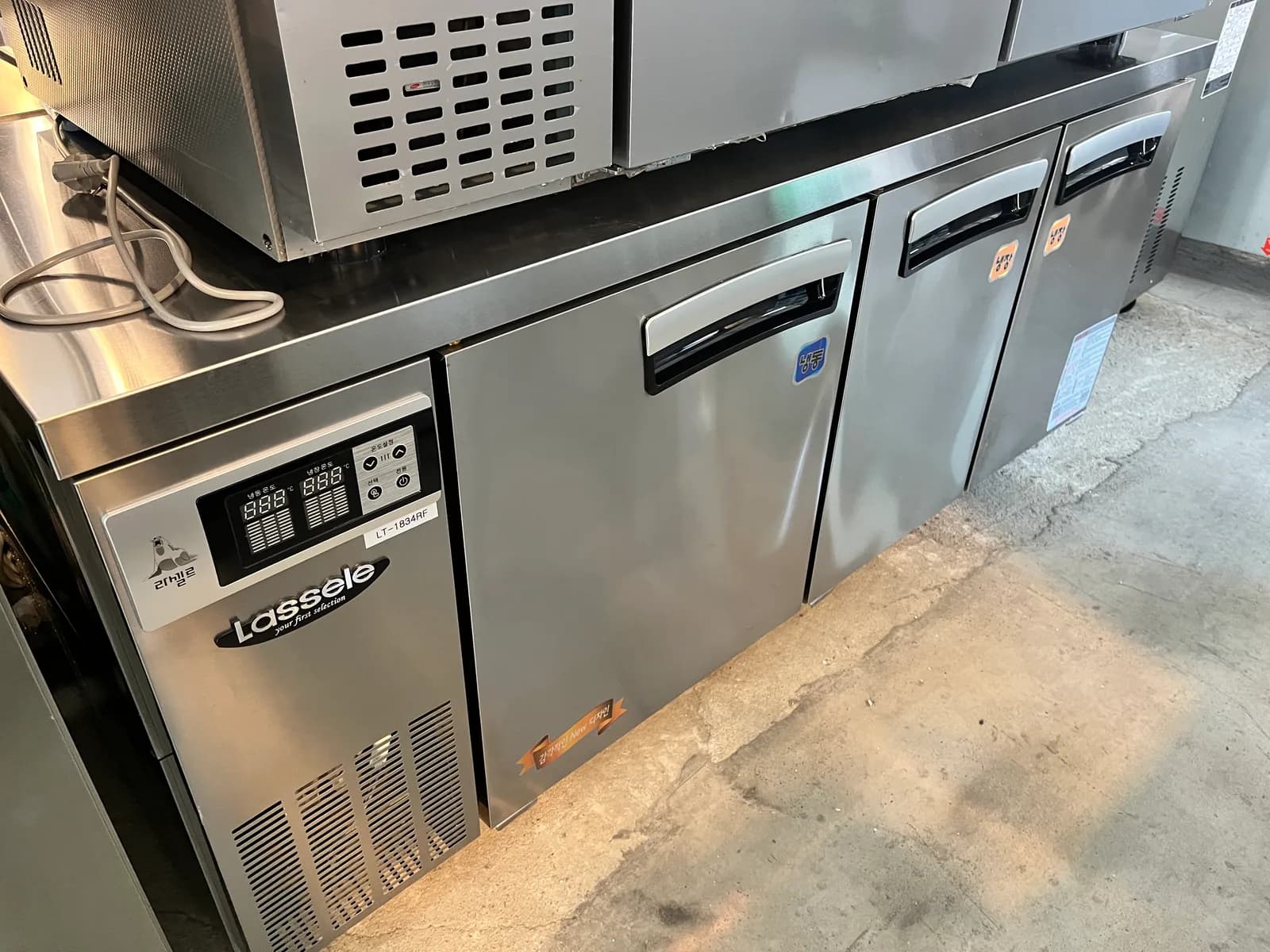 라셀르 테이블 냉장냉동고 1800 간냉식 중고 LT-1834RF 업소용 카페 3도어 대표 이미지