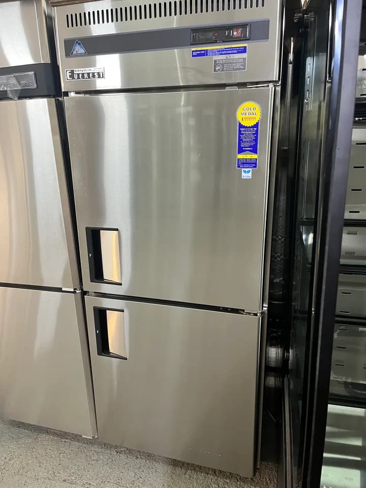 부성 냉동고 간냉식 중고 수직 에베레스트 업소용 베이커리 카페 상품 사진 3