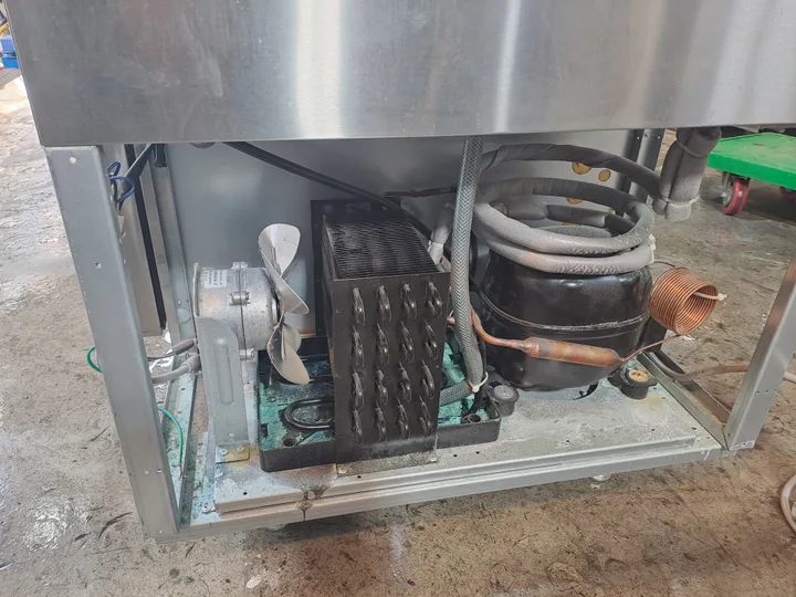 라셀르 테이블냉장고 900 중고 lt-914r  청소 전 사진